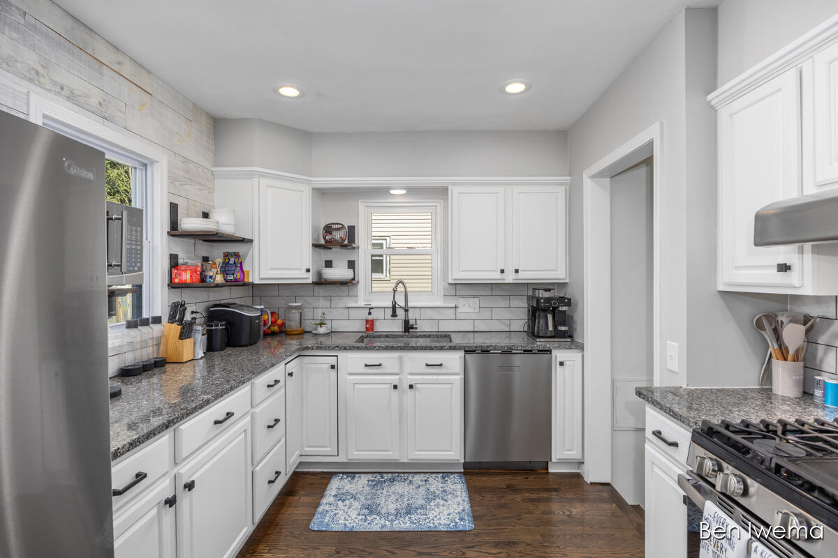 1629 Rossman Avenue SE Grand Rapids MI 49507