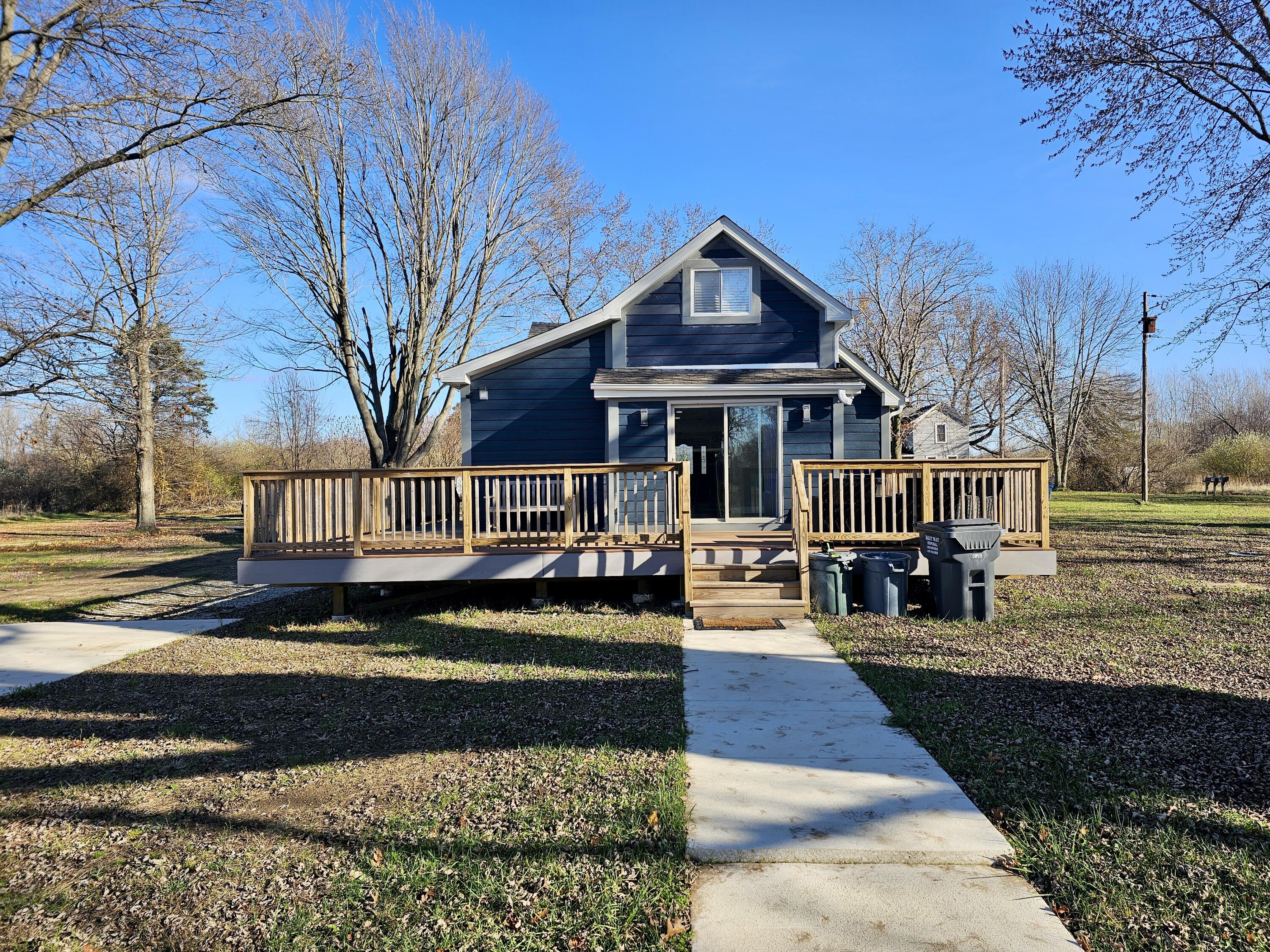 1982 S Benton Center Road Benton Harbor MI 49022