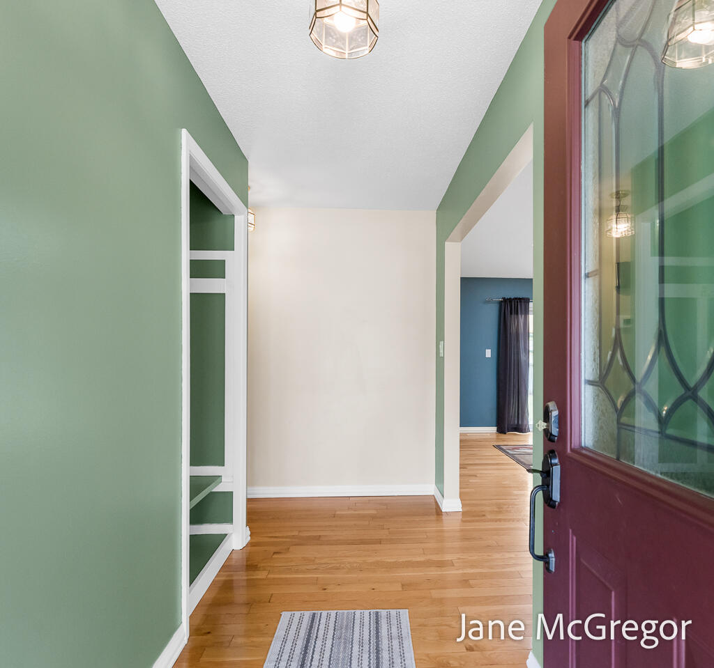 1731 Princess Lane Muskegon MI 49445