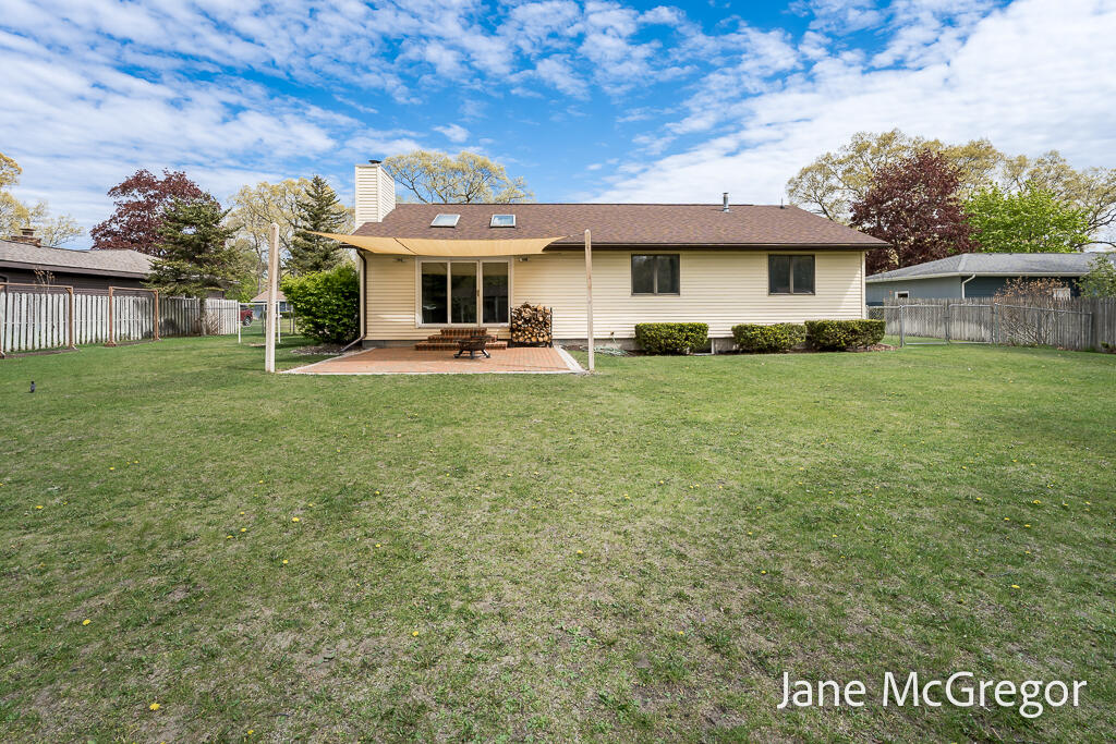 1731 Princess Lane Muskegon MI 49445