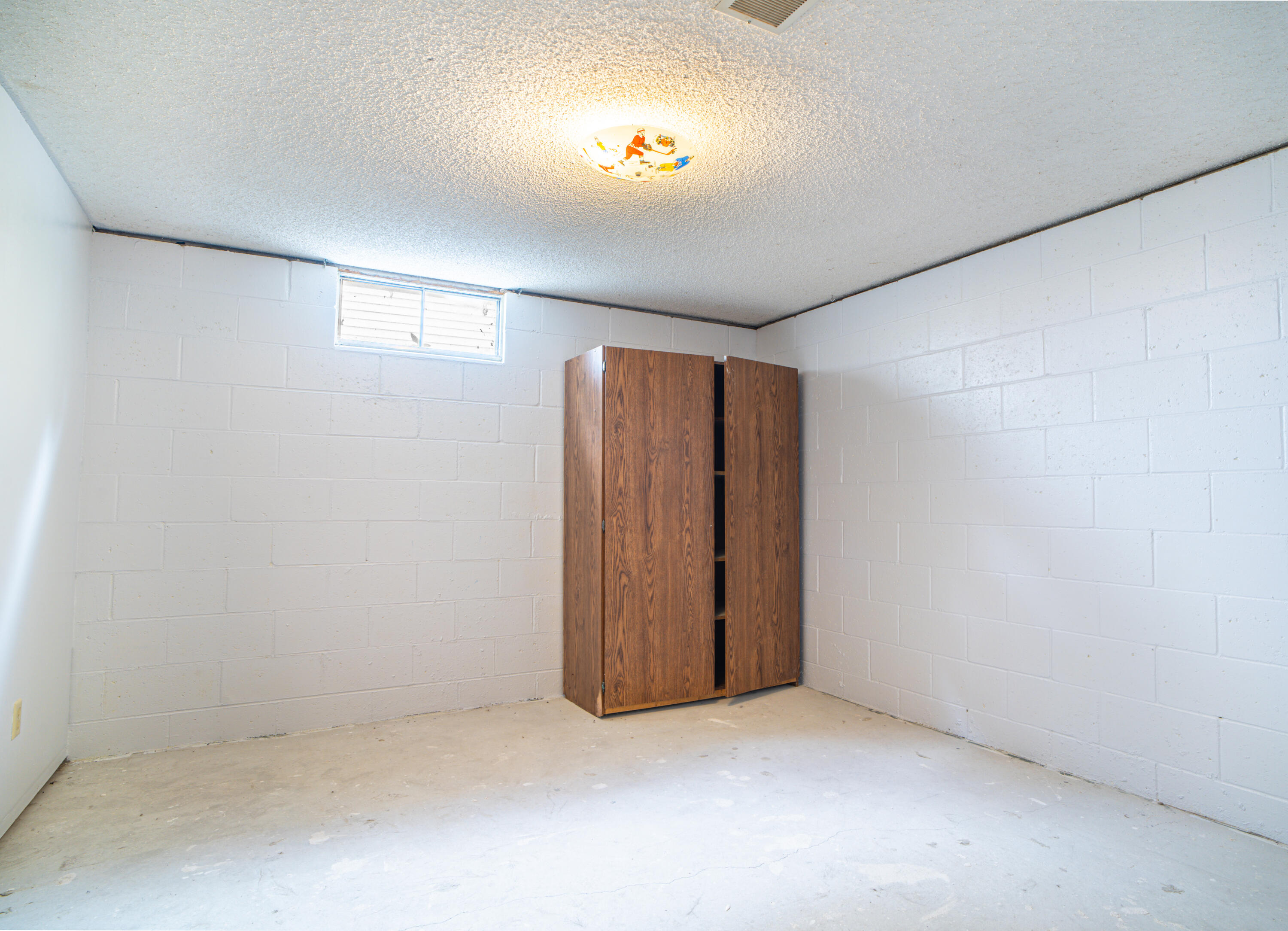 3171 Kooi Street Muskegon MI 49444