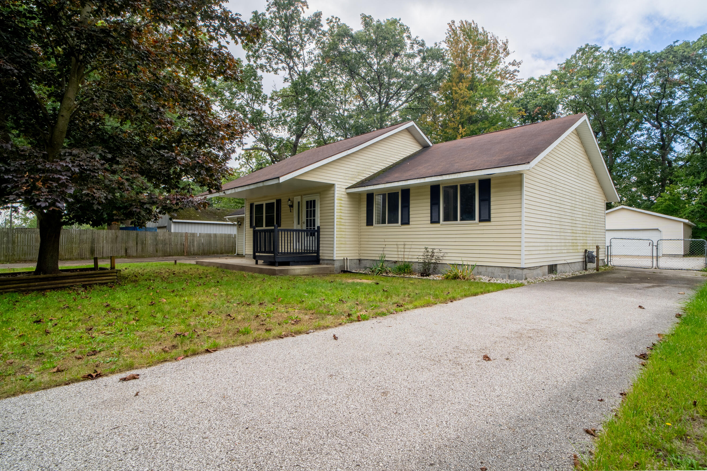 3171 Kooi Street Muskegon MI 49444