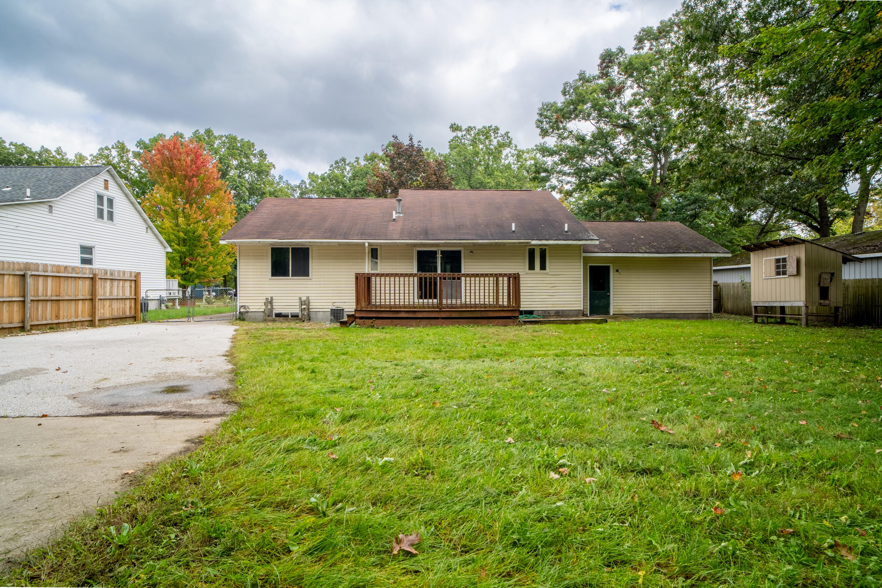 3171 Kooi Street Muskegon MI 49444