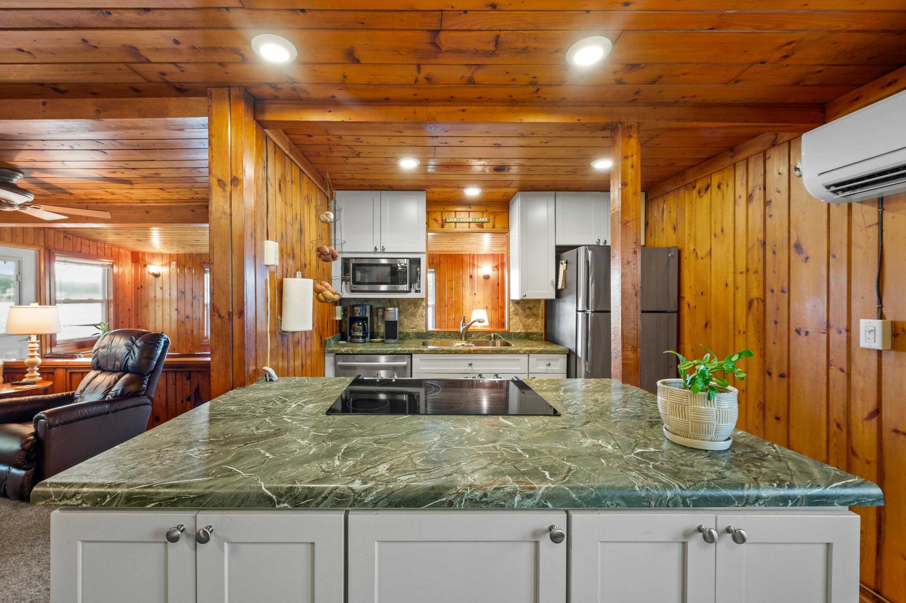 52390 Twin Lakeview Drive Dowagiac MI 49047