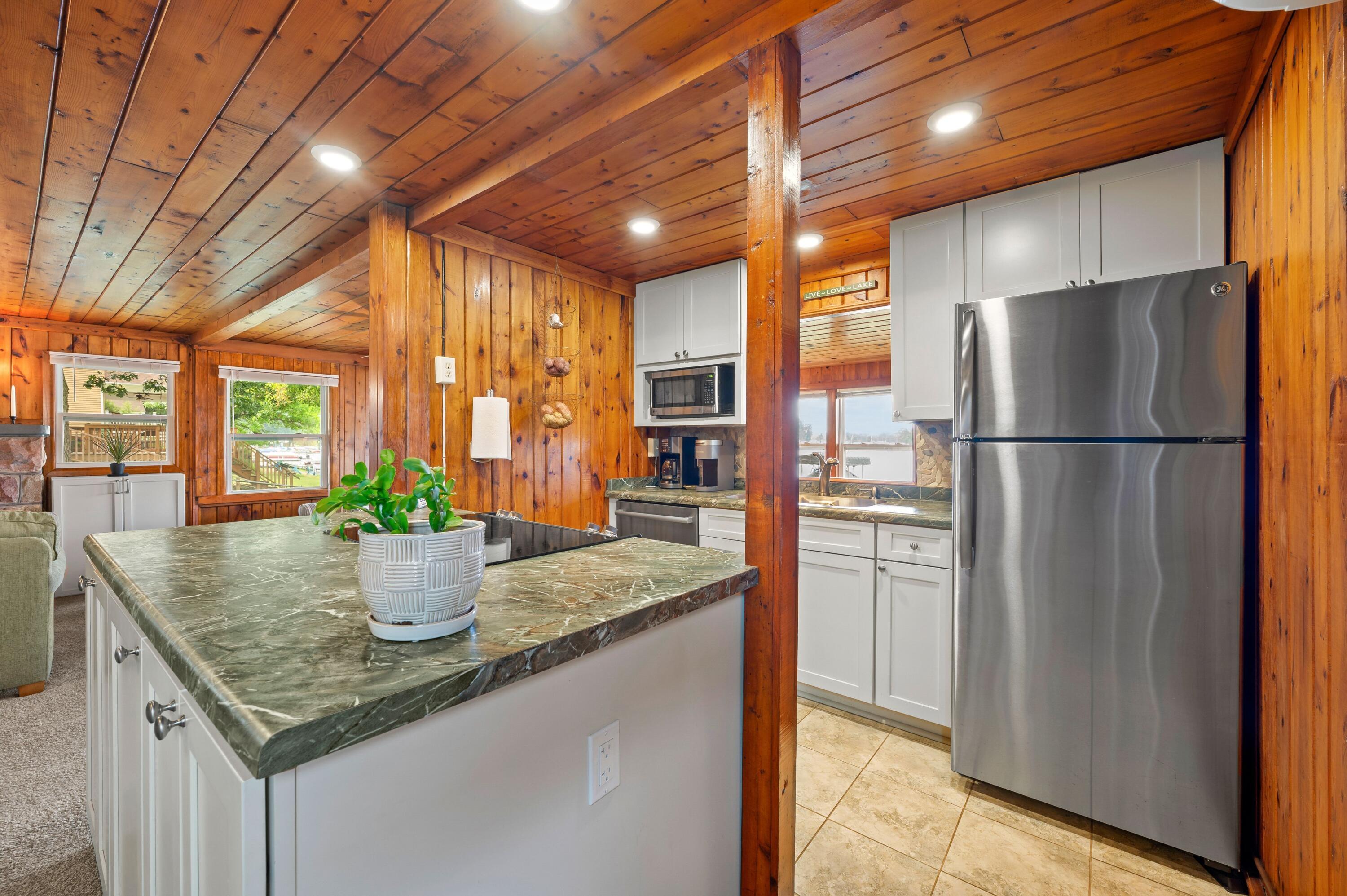 52390 Twin Lakeview Drive Dowagiac MI 49047