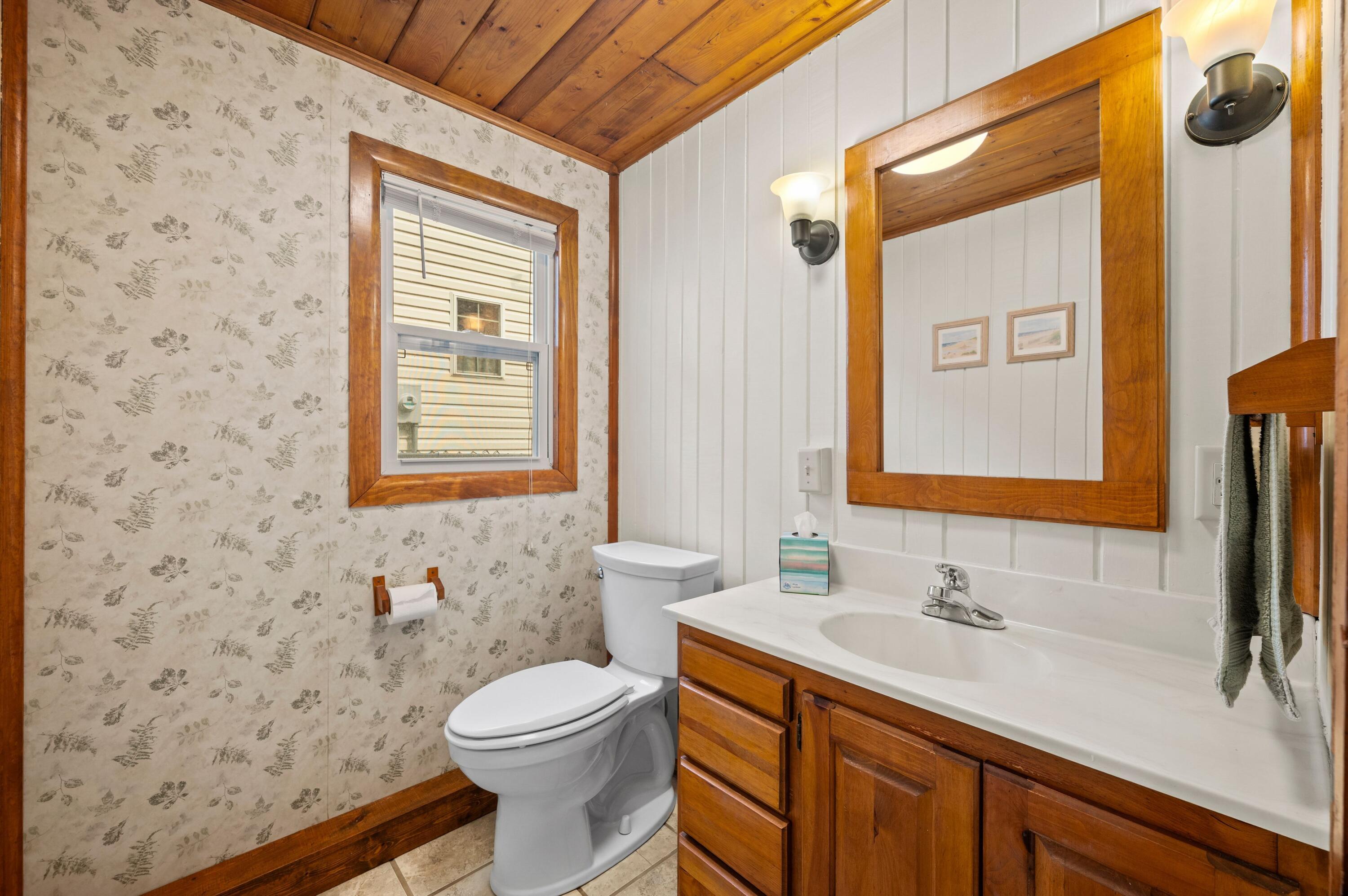 52390 Twin Lakeview Drive Dowagiac MI 49047