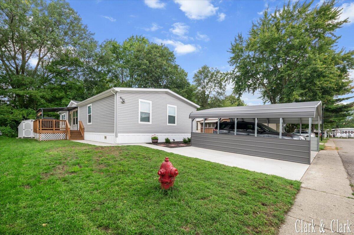 6157 Kran Avenue SE Grand Rapids MI 49548