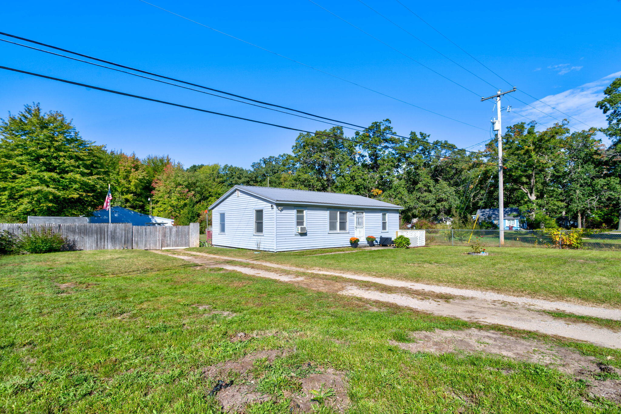 1259 S Brooks Road Muskegon MI 49442
