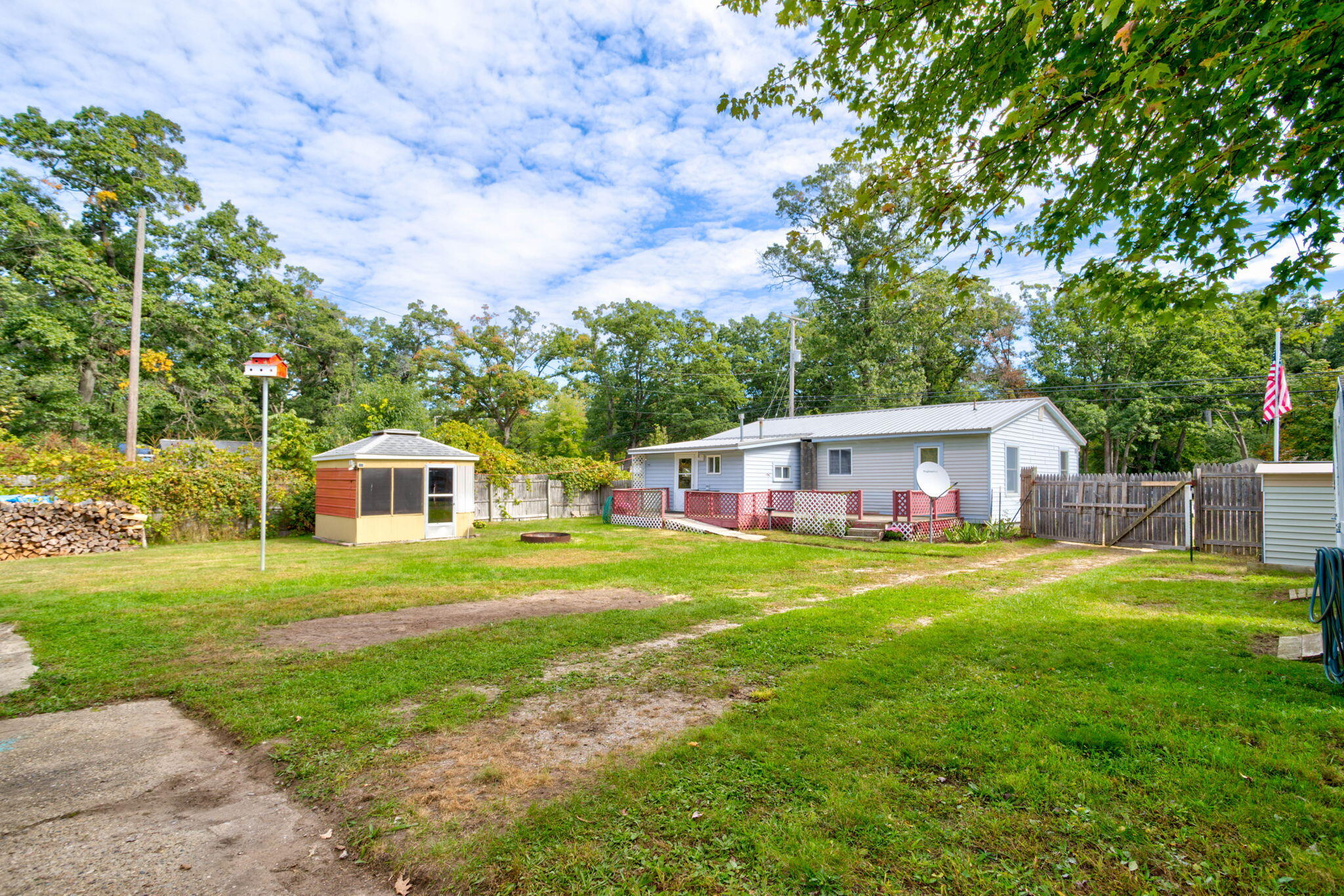 1259 S Brooks Road Muskegon MI 49442