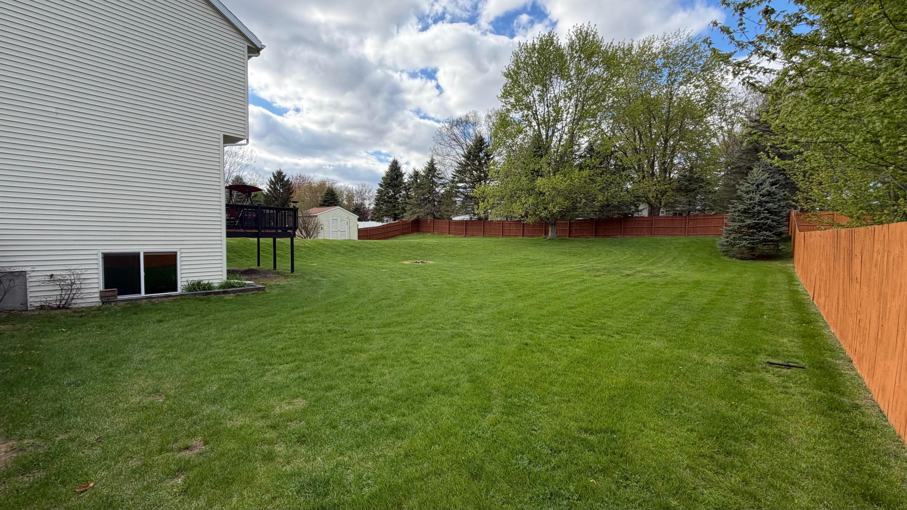 7277 11 Mile Road NE Rockford MI 49341
