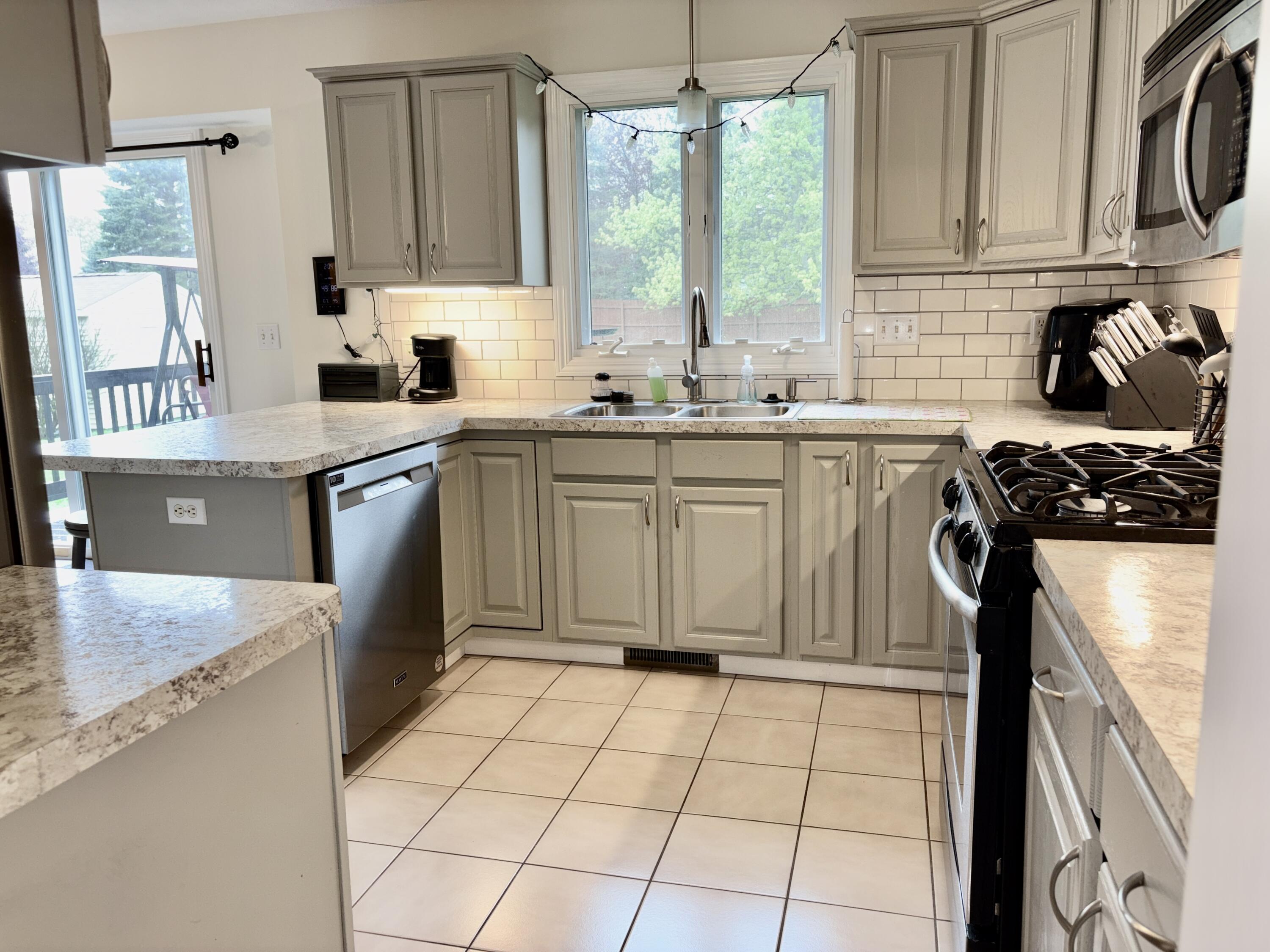 7277 11 Mile Road NE Rockford MI 49341
