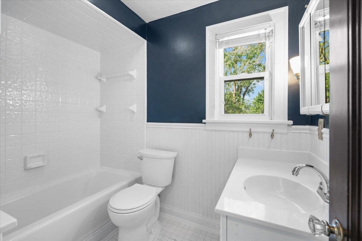 1515 Calvin Avenue SE Grand Rapids MI 49507