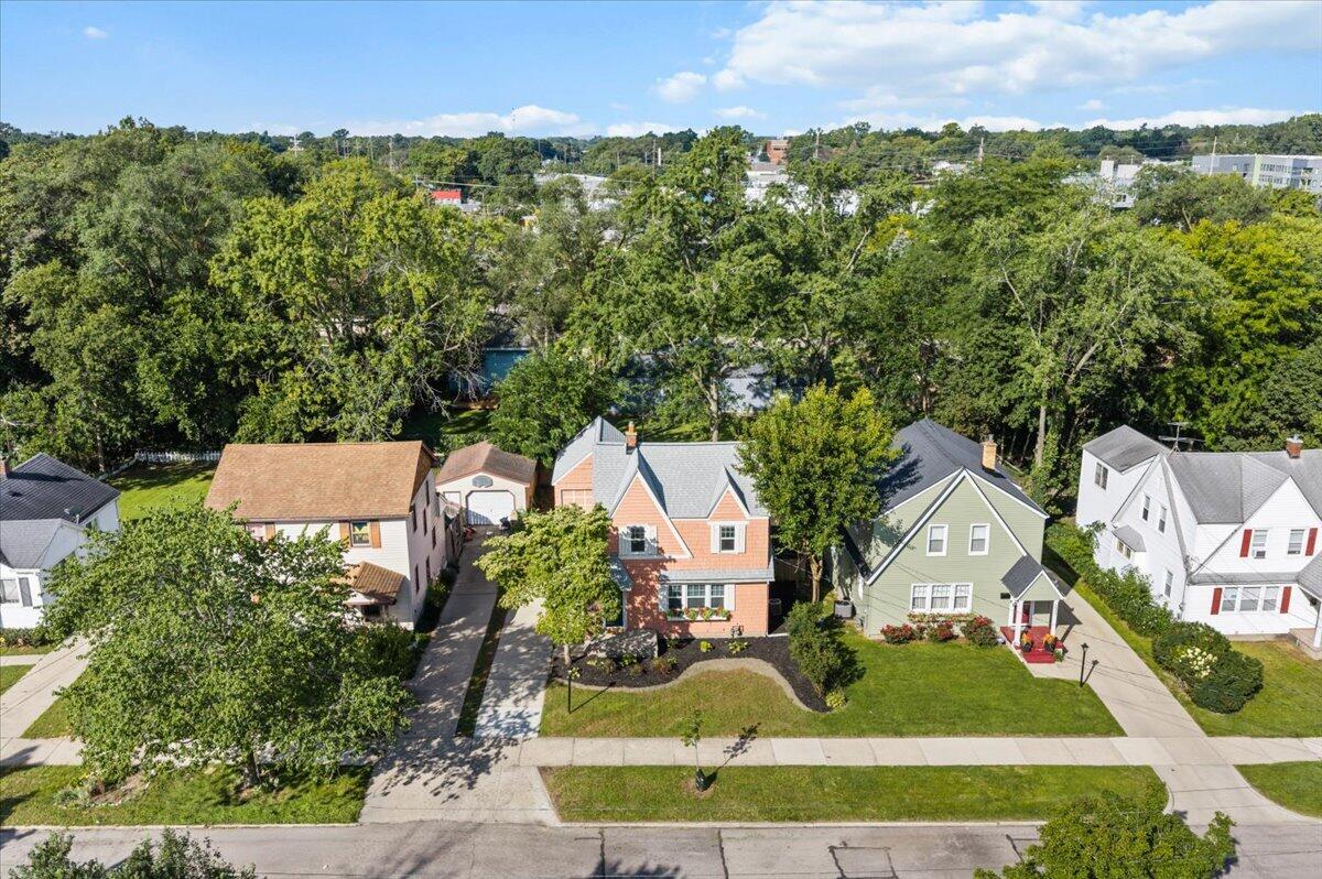 1515 Calvin Avenue SE Grand Rapids MI 49507