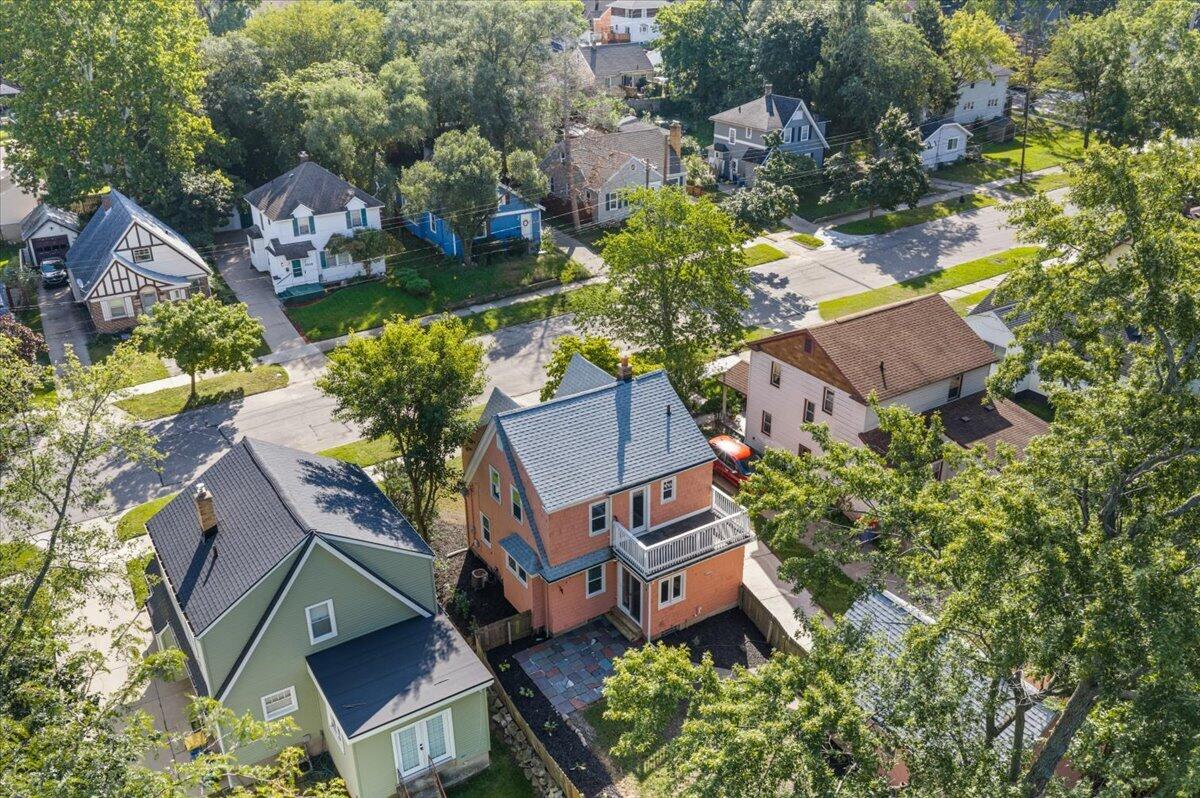 1515 Calvin Avenue SE Grand Rapids MI 49507