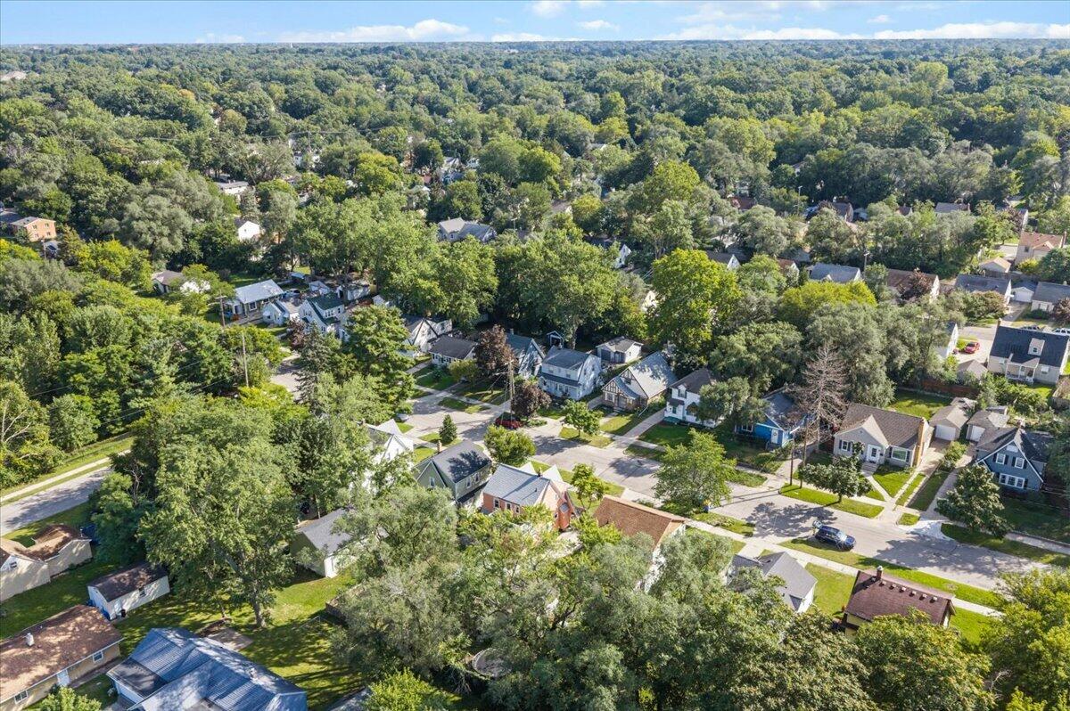 1515 Calvin Avenue SE Grand Rapids MI 49507