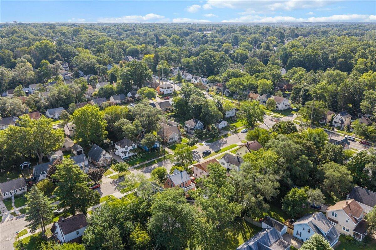 1515 Calvin Avenue SE Grand Rapids MI 49507