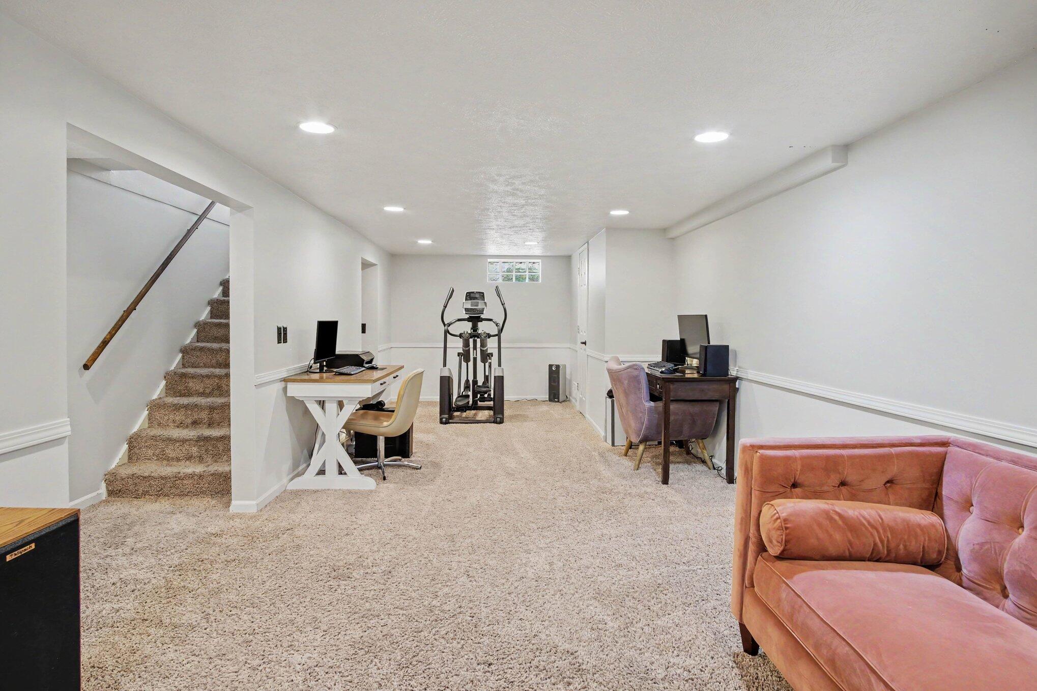 105 Katherine Drive NE Grand Rapids MI 49505