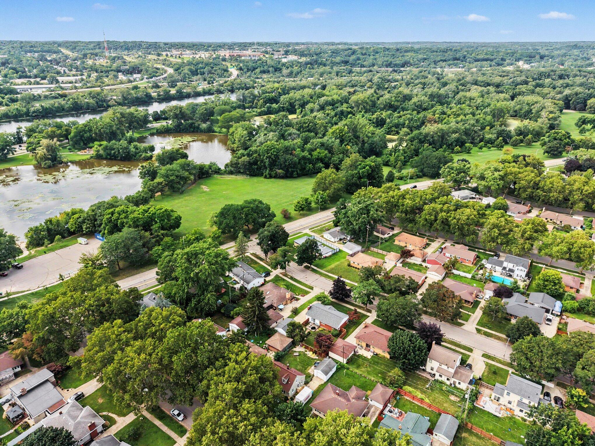 105 Katherine Drive NE Grand Rapids MI 49505