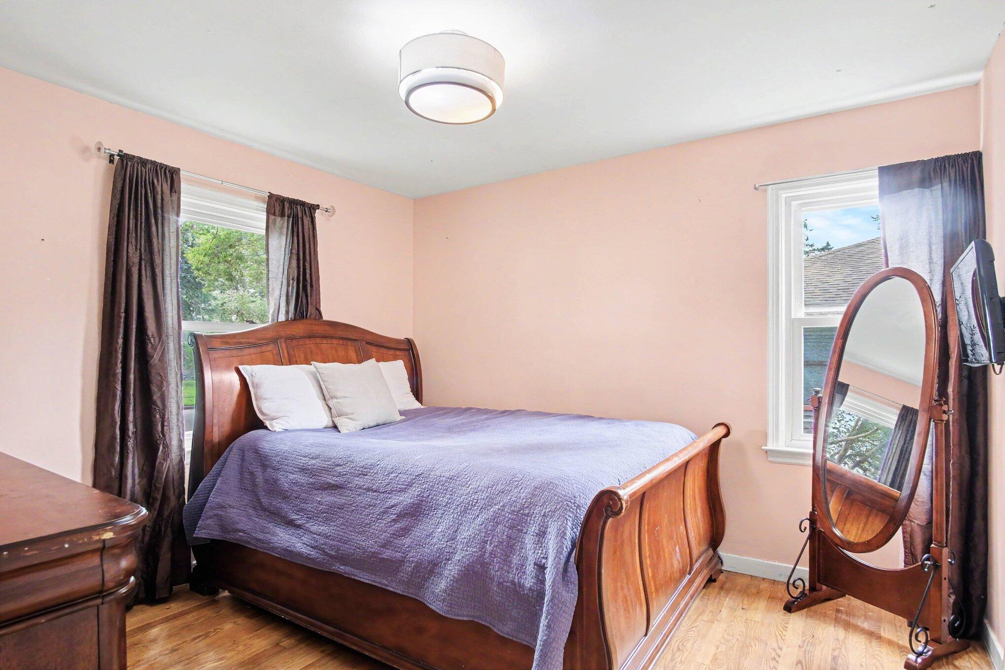 105 Katherine Drive NE Grand Rapids MI 49505