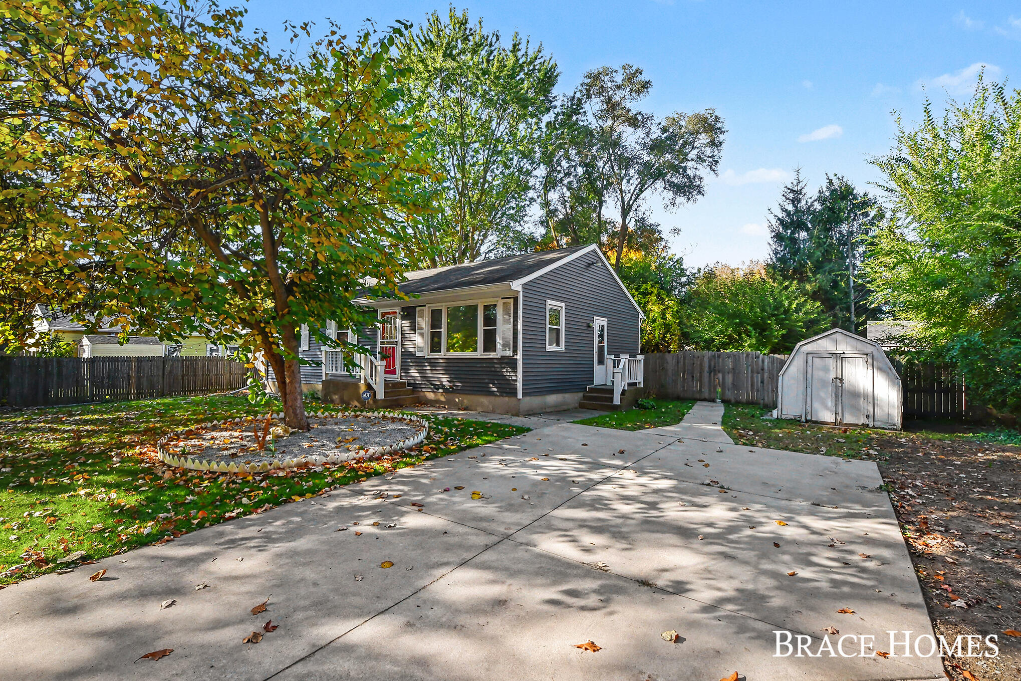 7575 Regal Avenue SE Grand Rapids MI 49548