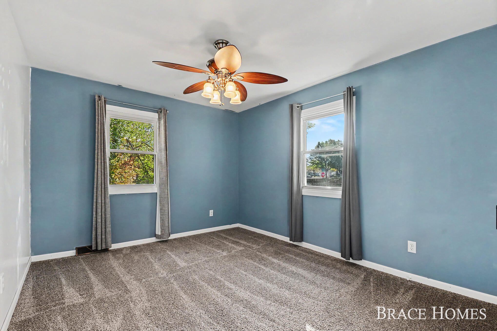 7575 Regal Avenue SE Grand Rapids MI 49548