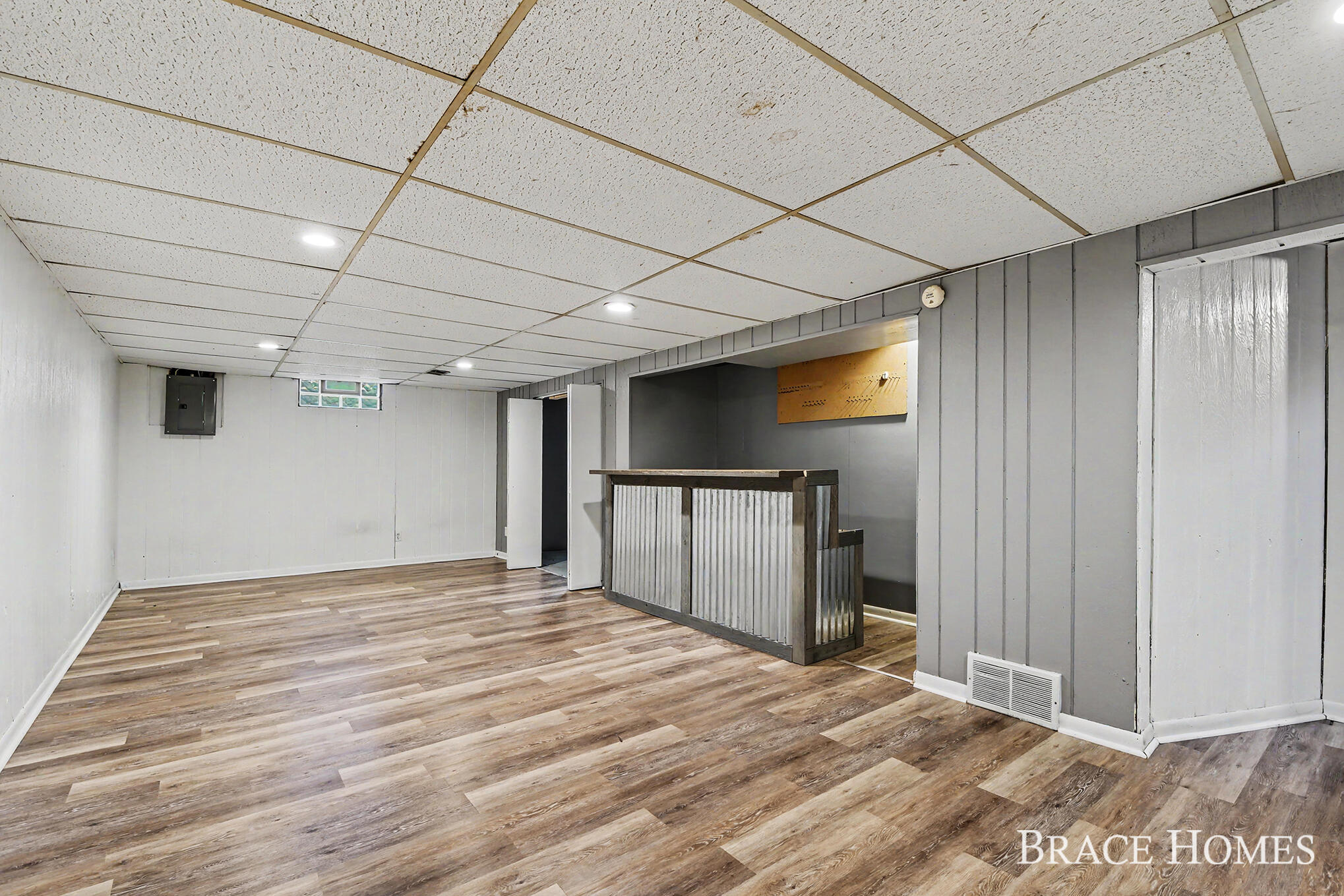 7575 Regal Avenue SE Grand Rapids MI 49548