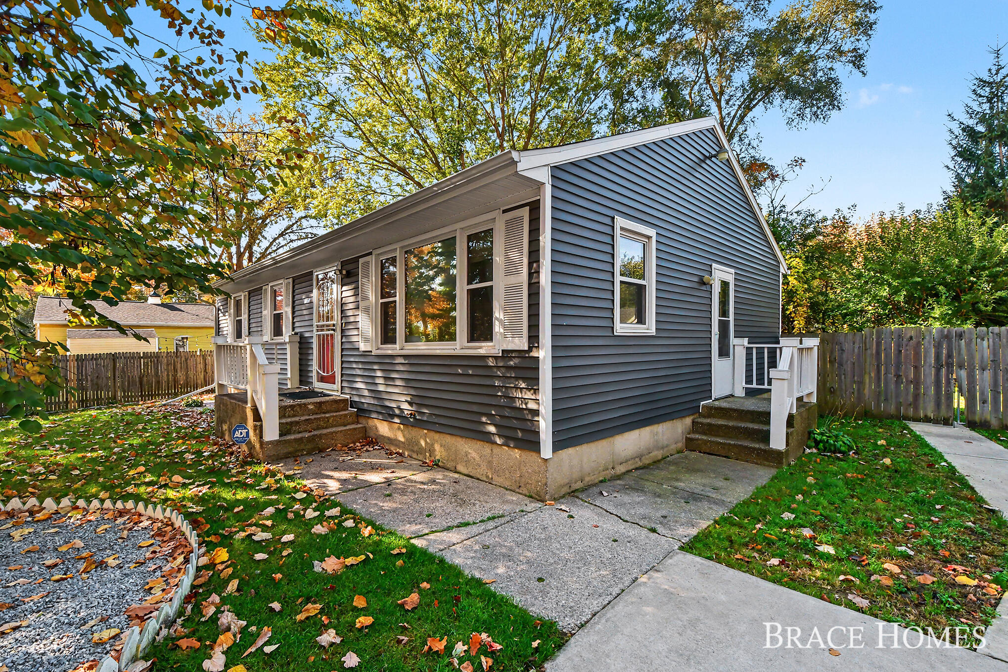 7575 Regal Avenue SE Grand Rapids MI 49548