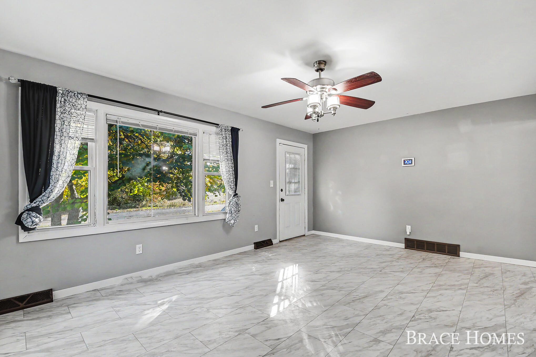 7575 Regal Avenue SE Grand Rapids MI 49548