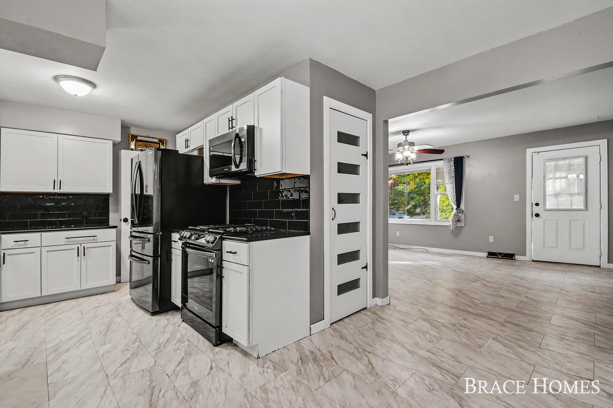 7575 Regal Avenue SE Grand Rapids MI 49548