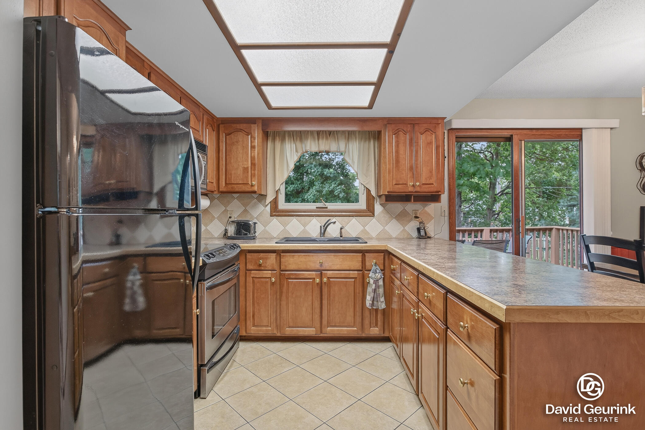 325 N Lindy Street Zeeland MI 49464