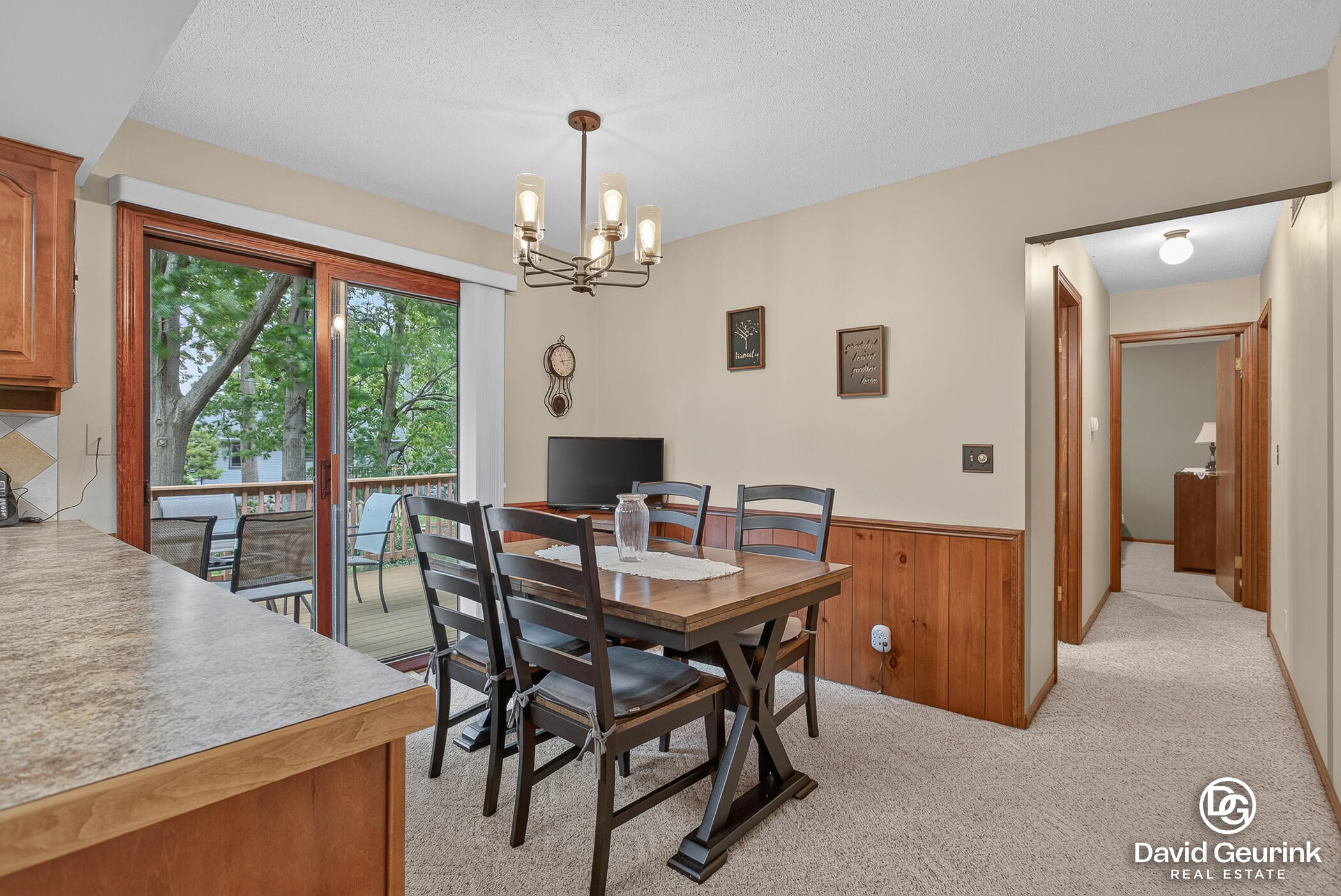 325 N Lindy Street Zeeland MI 49464