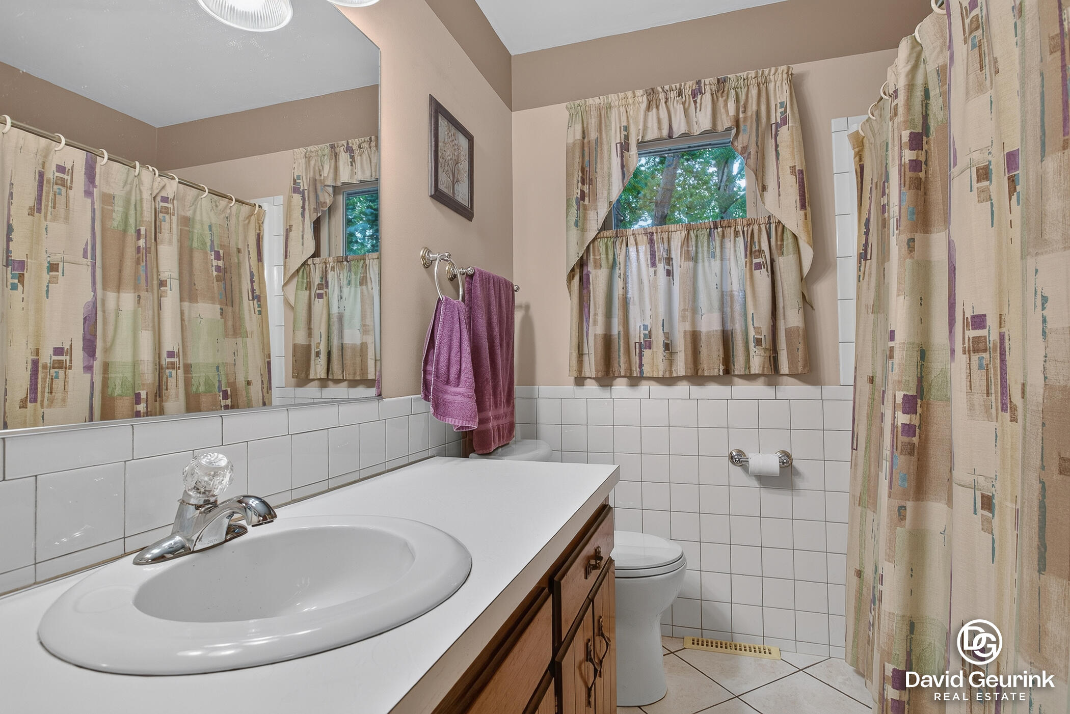 325 N Lindy Street Zeeland MI 49464
