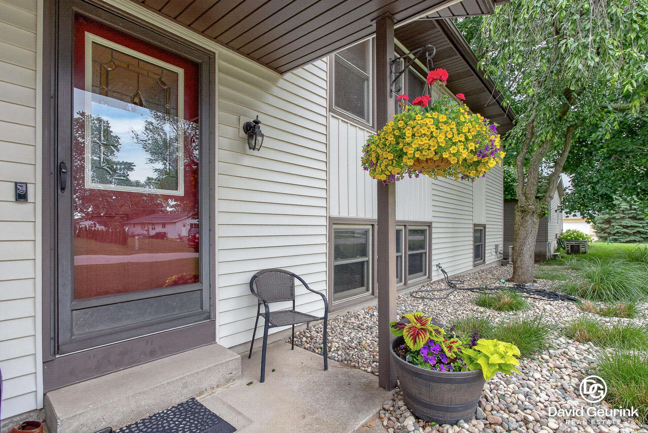 325 N Lindy Street Zeeland MI 49464