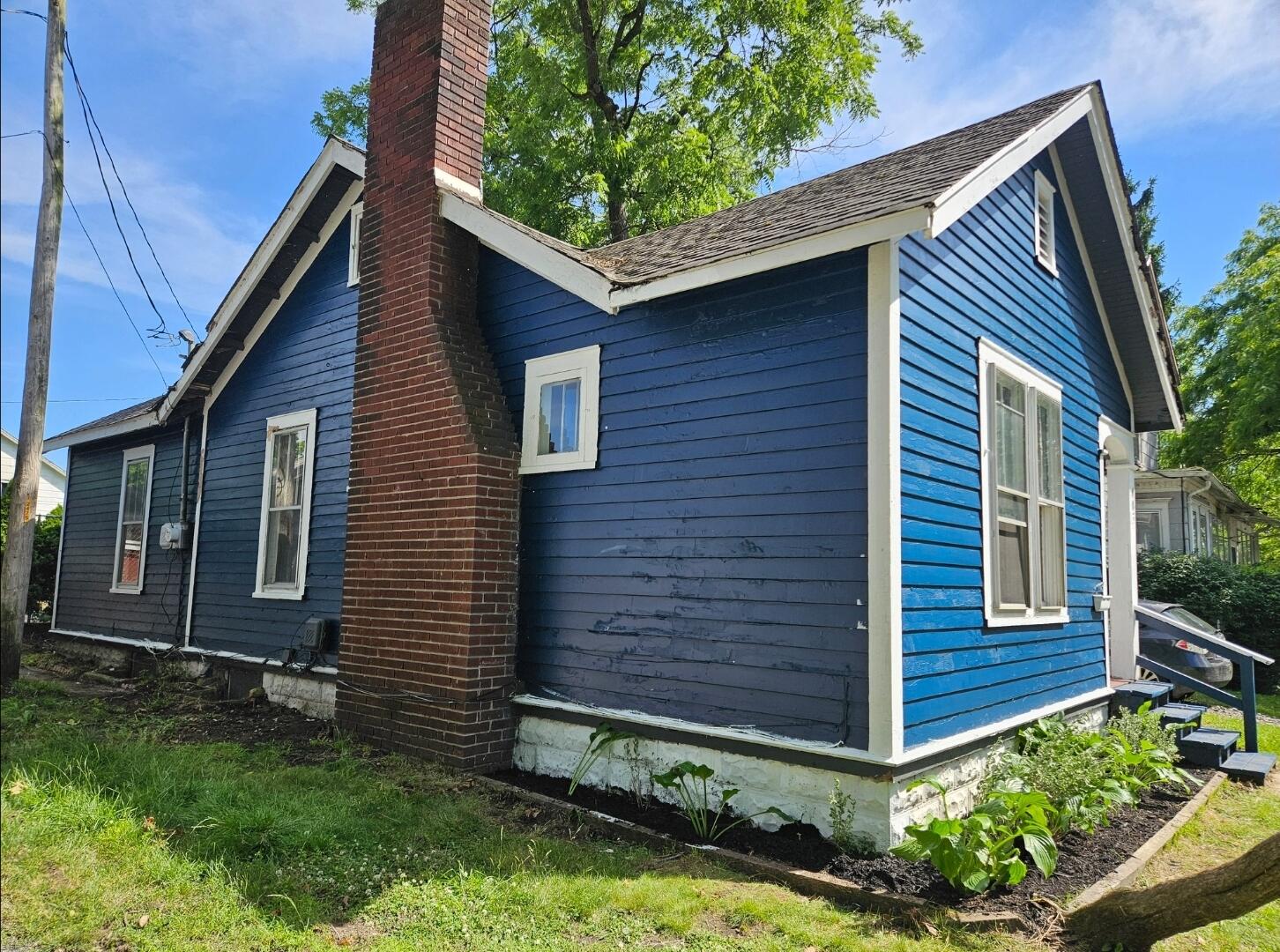 403 Pennsylvania Avenue Dowagiac MI 49047