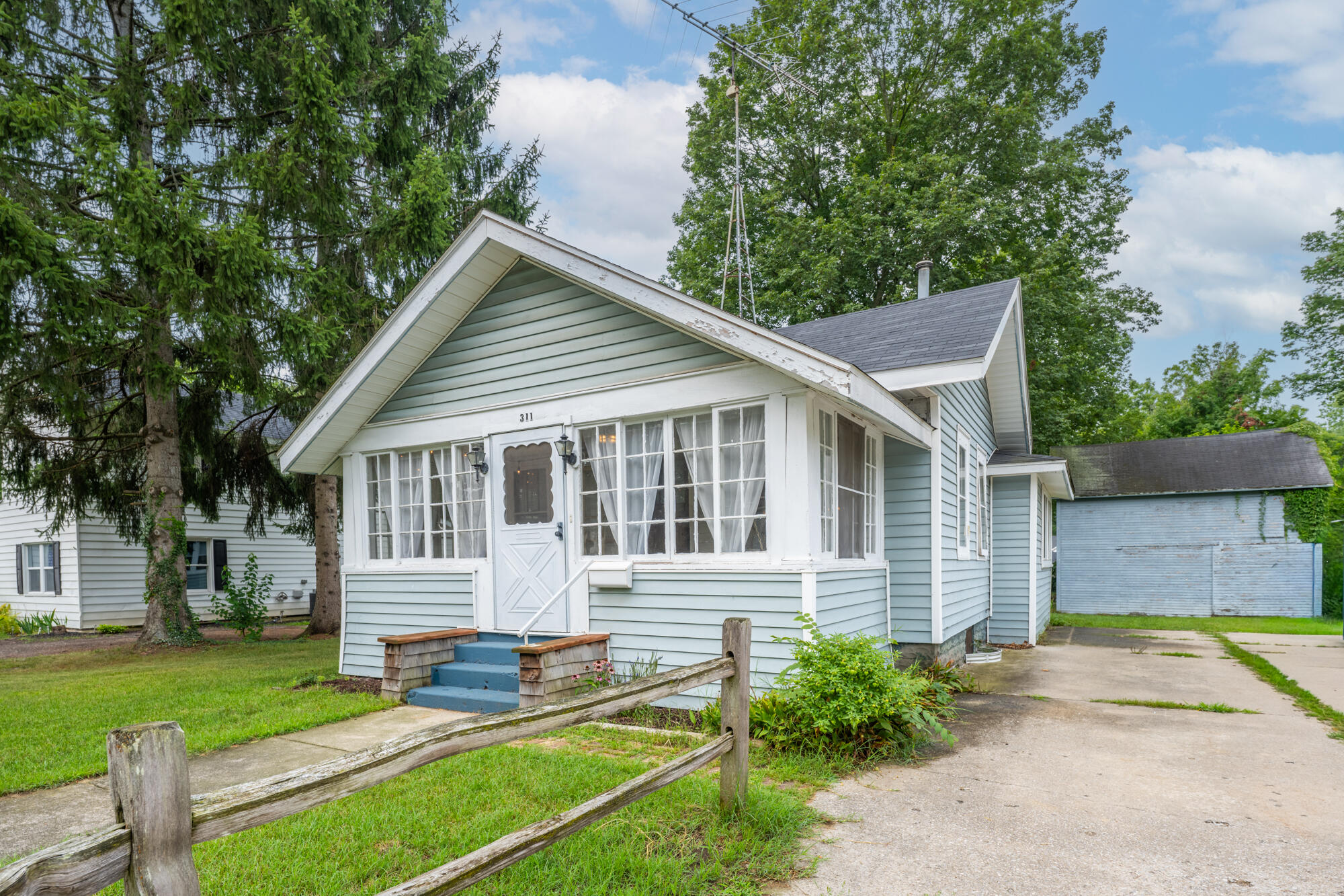 311 N Front Street Dowagiac MI 49047