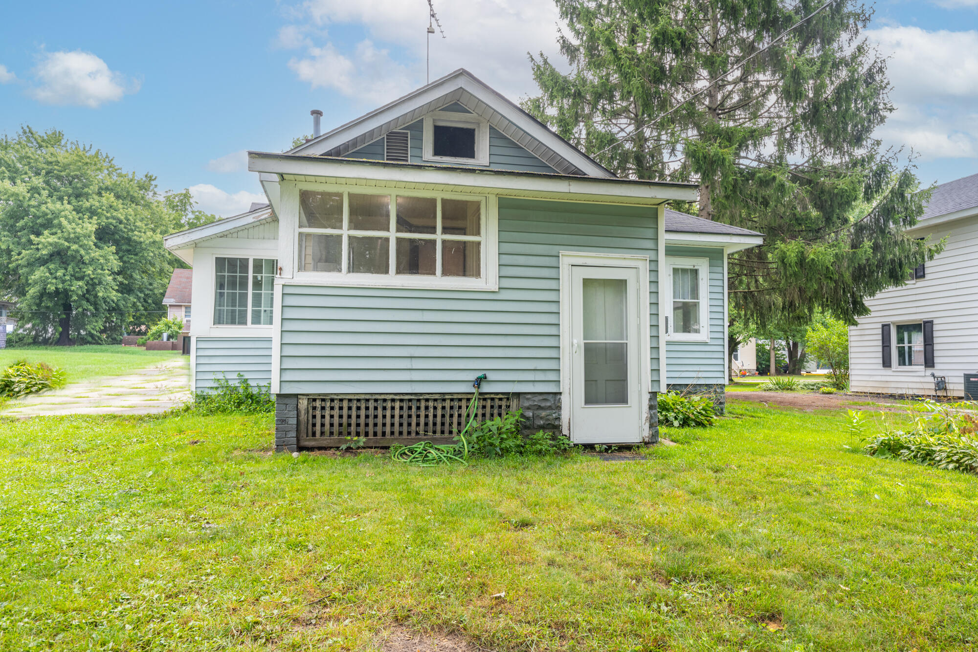 311 N Front Street Dowagiac MI 49047