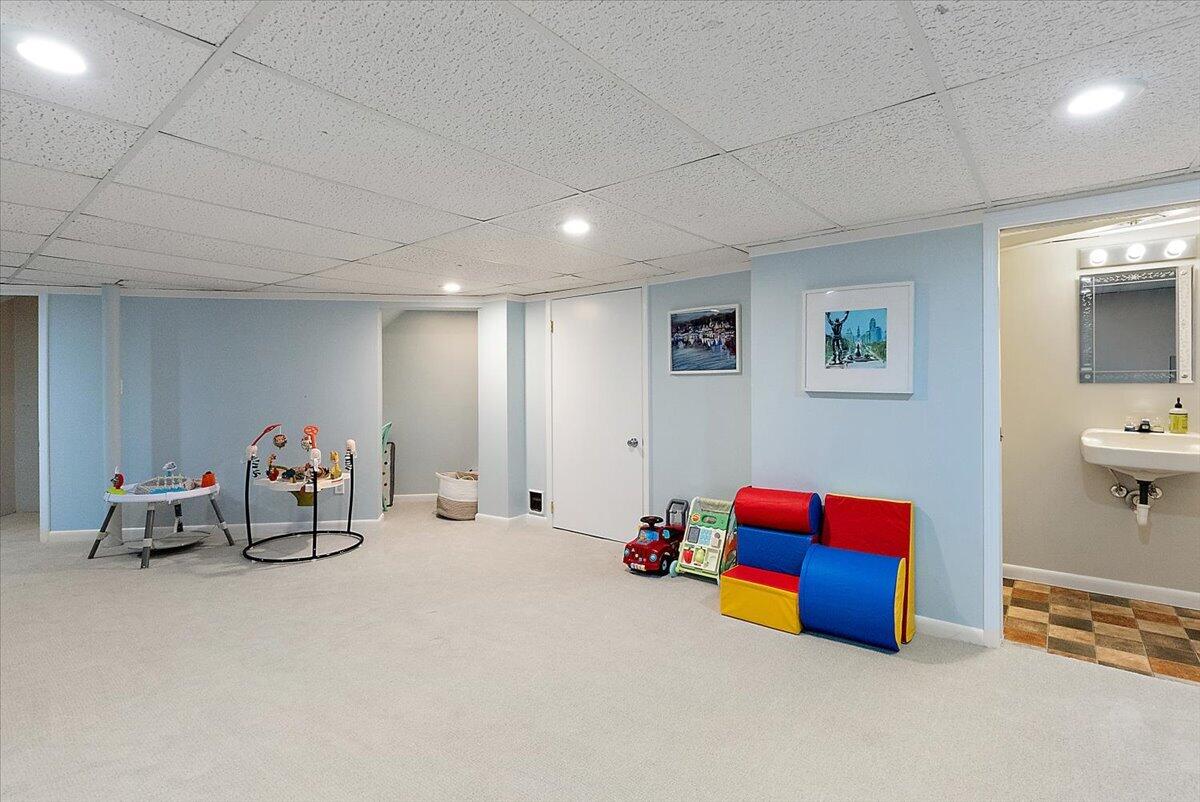 1445 Seminole Road SE Grand Rapids MI 49506