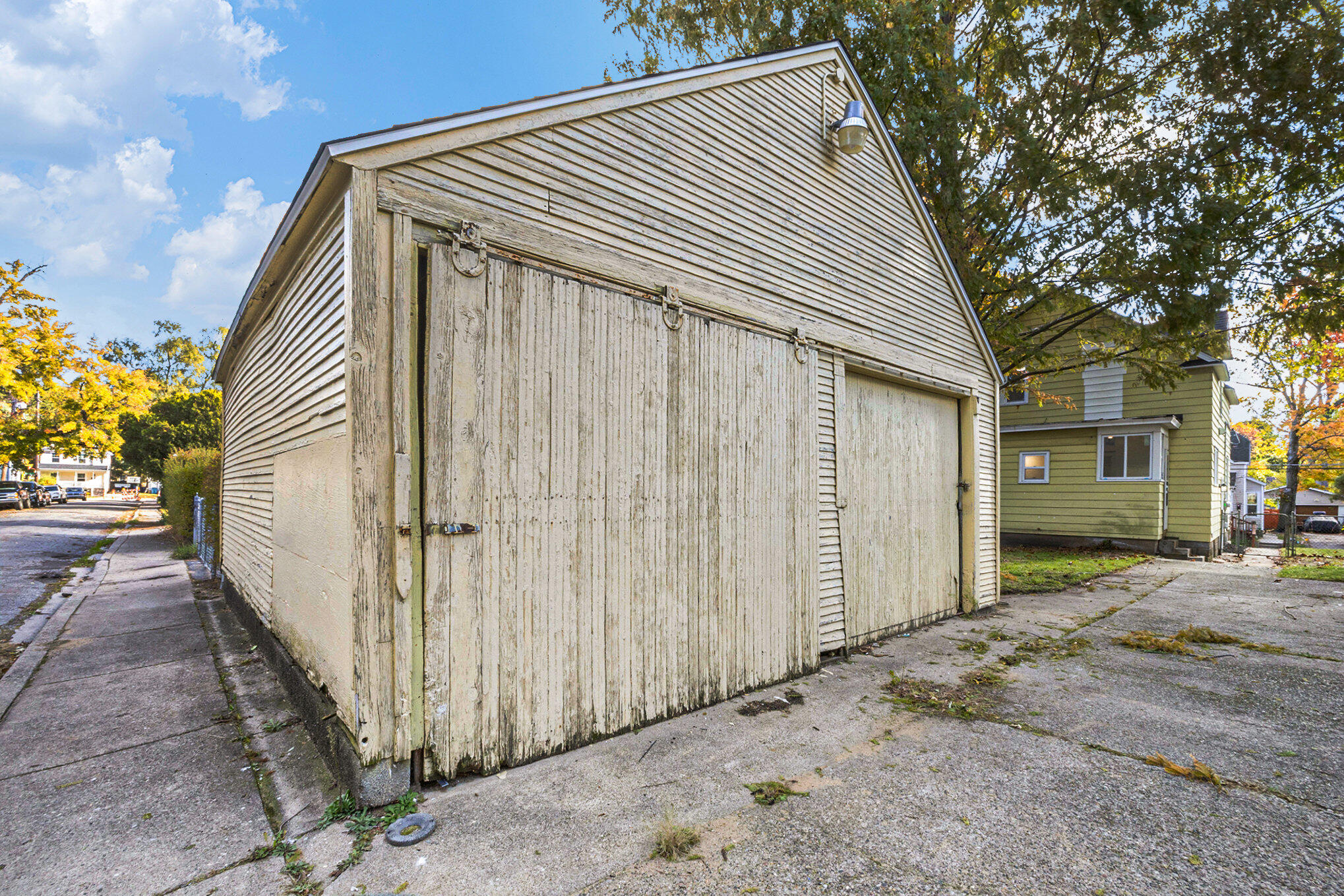 1125 Baxter Street SE Grand Rapids MI 49506