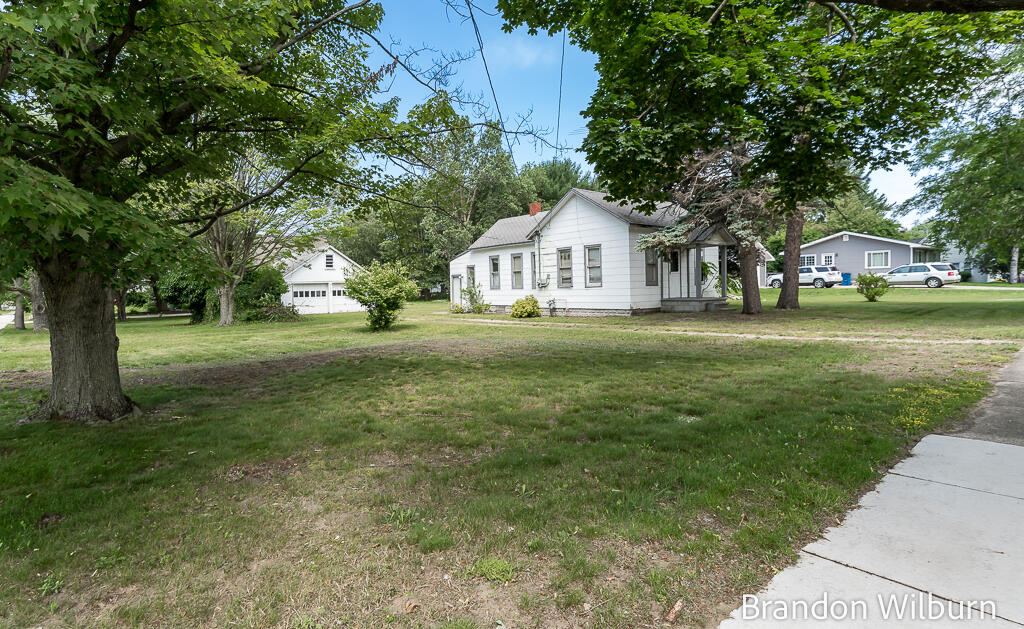 3259 Maple Grove Road Muskegon MI 49441