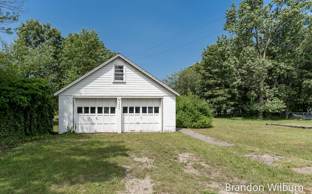 3259 Maple Grove Road Muskegon MI 49441