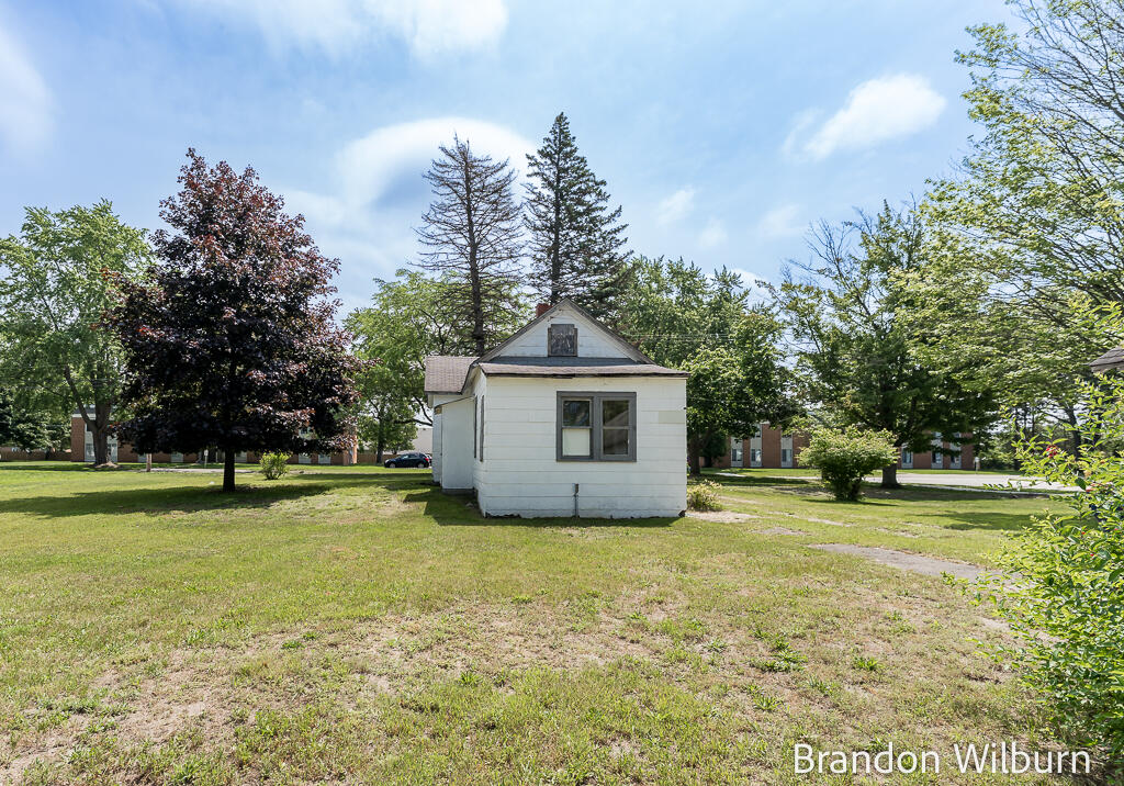 3259 Maple Grove Road Muskegon MI 49441