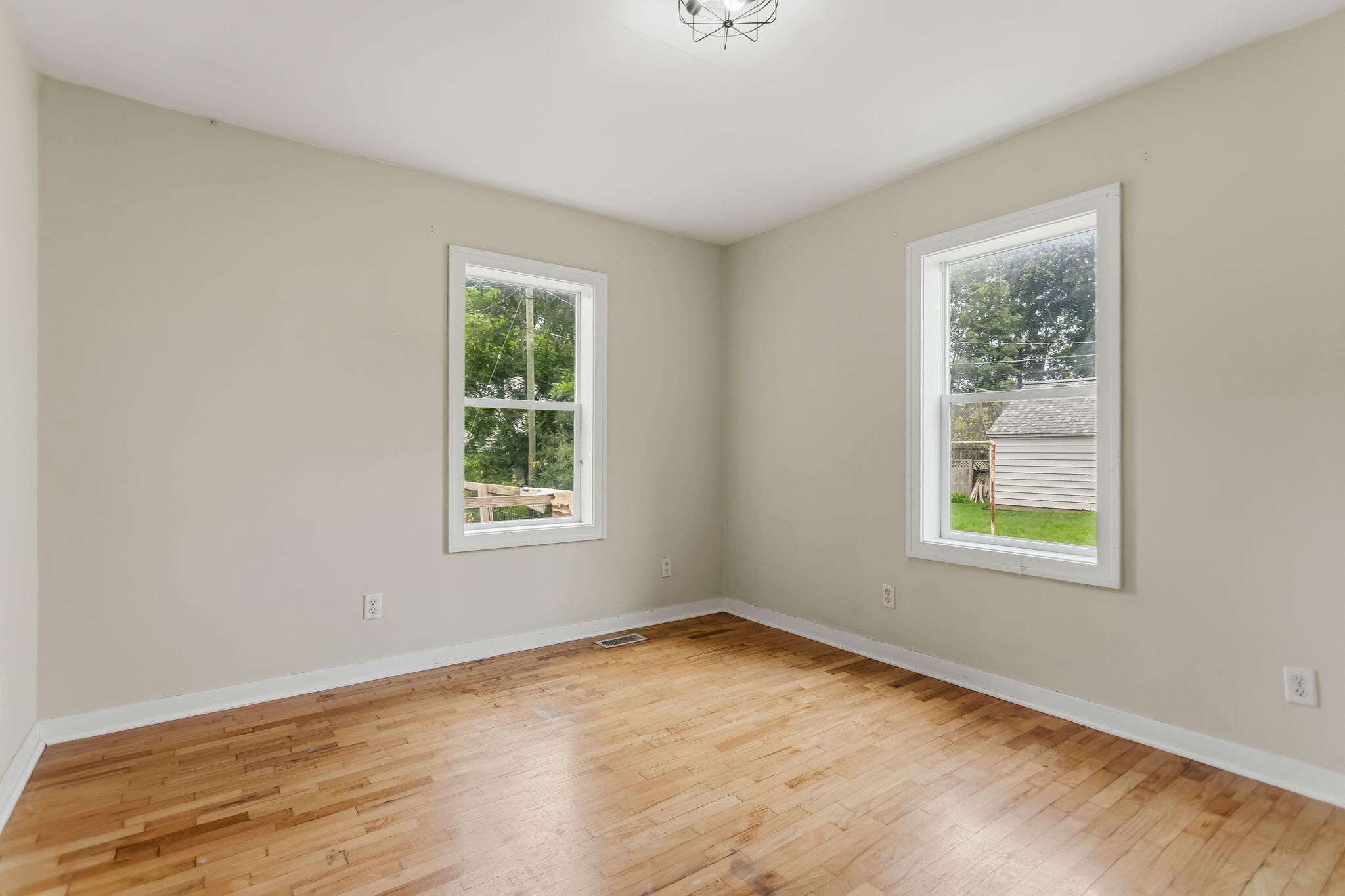 798 Myrtle Avenue Holland MI 49423
