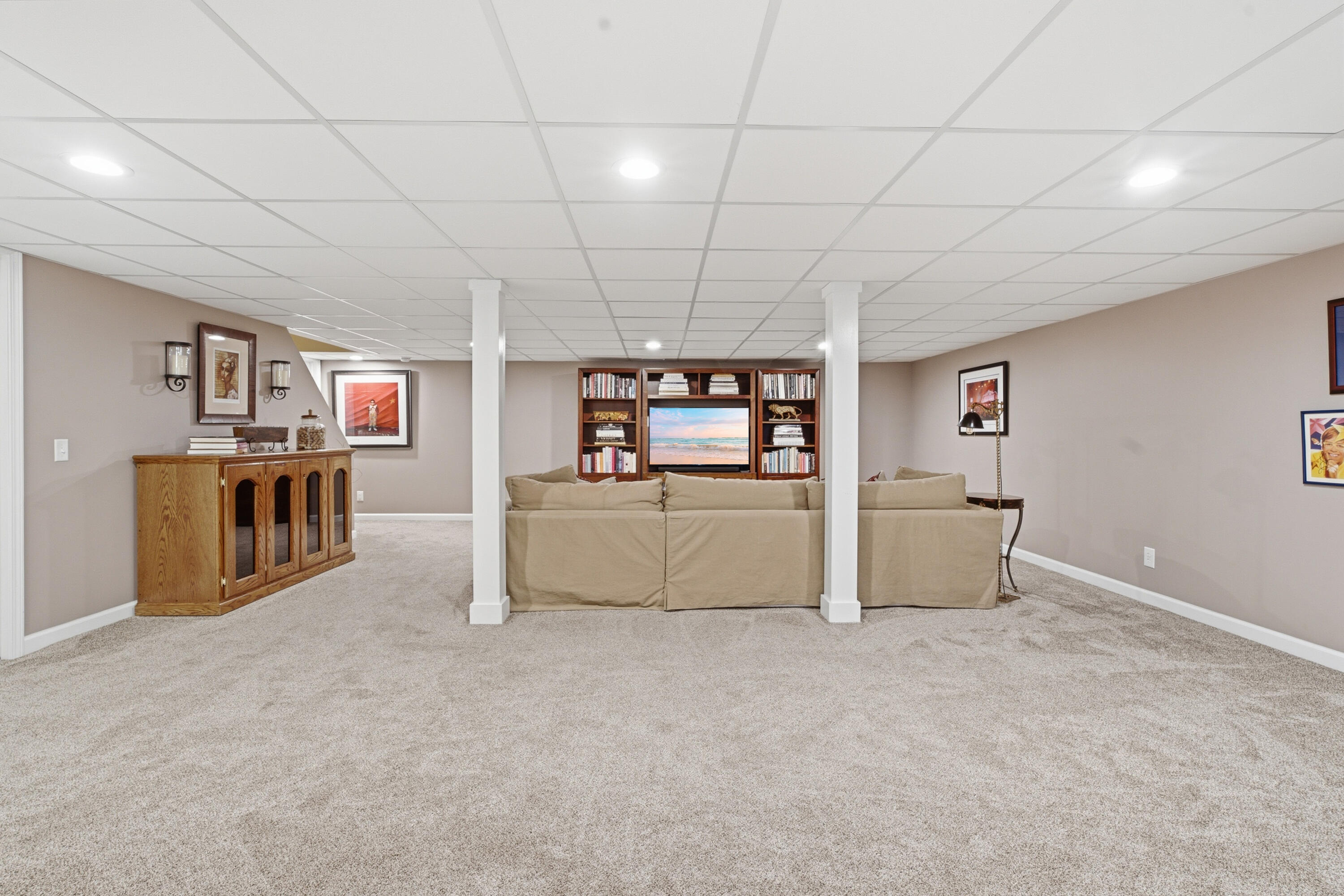 403 Tulip Drive Three Oaks MI 49128