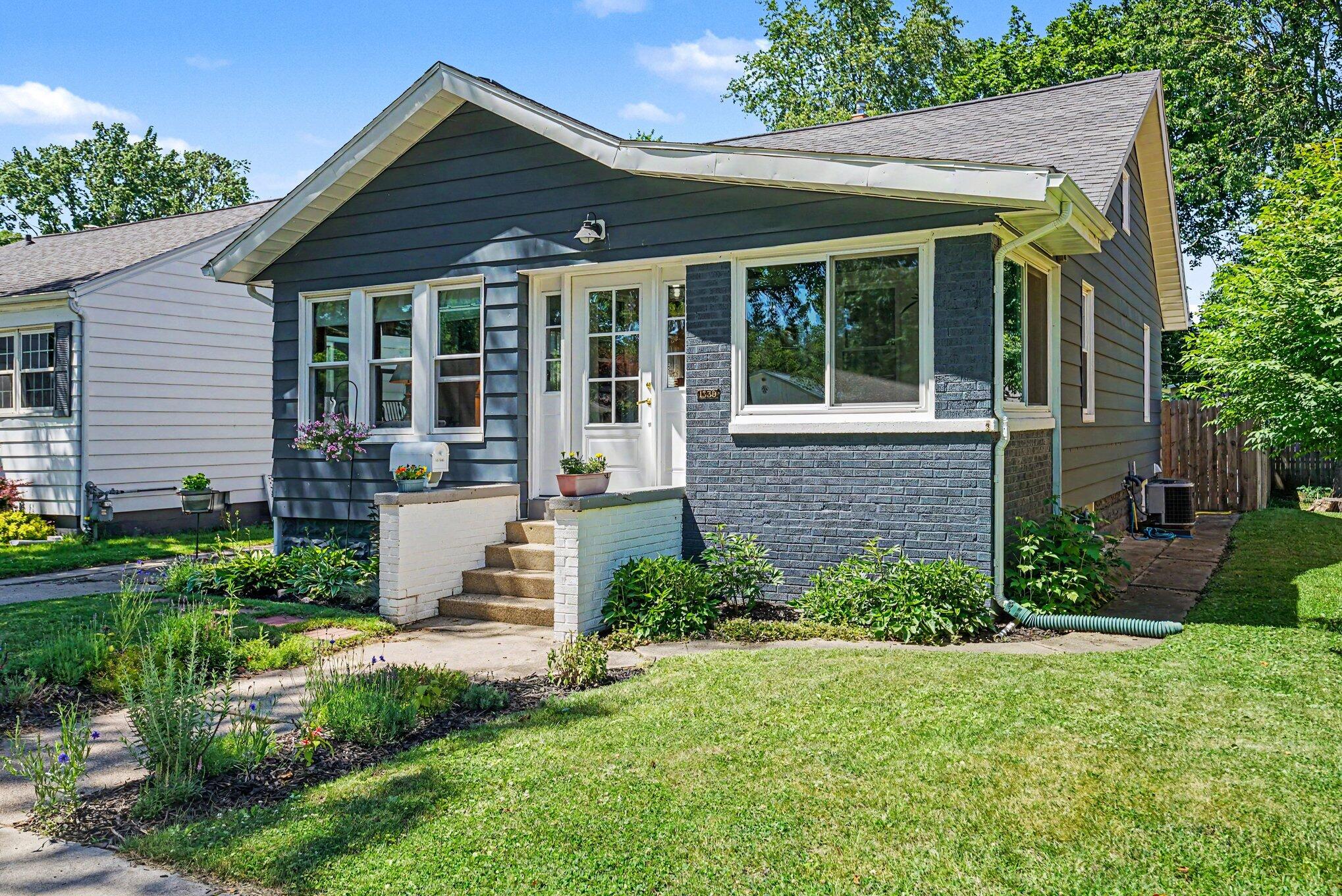 1339 Ferry Street Niles MI 49120