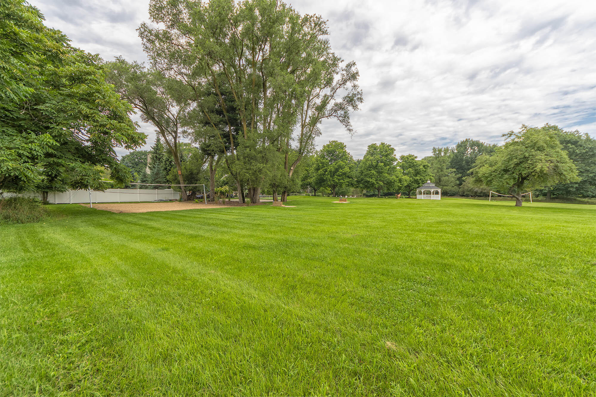 2975 Lakeshore Drive Fennville MI 49408