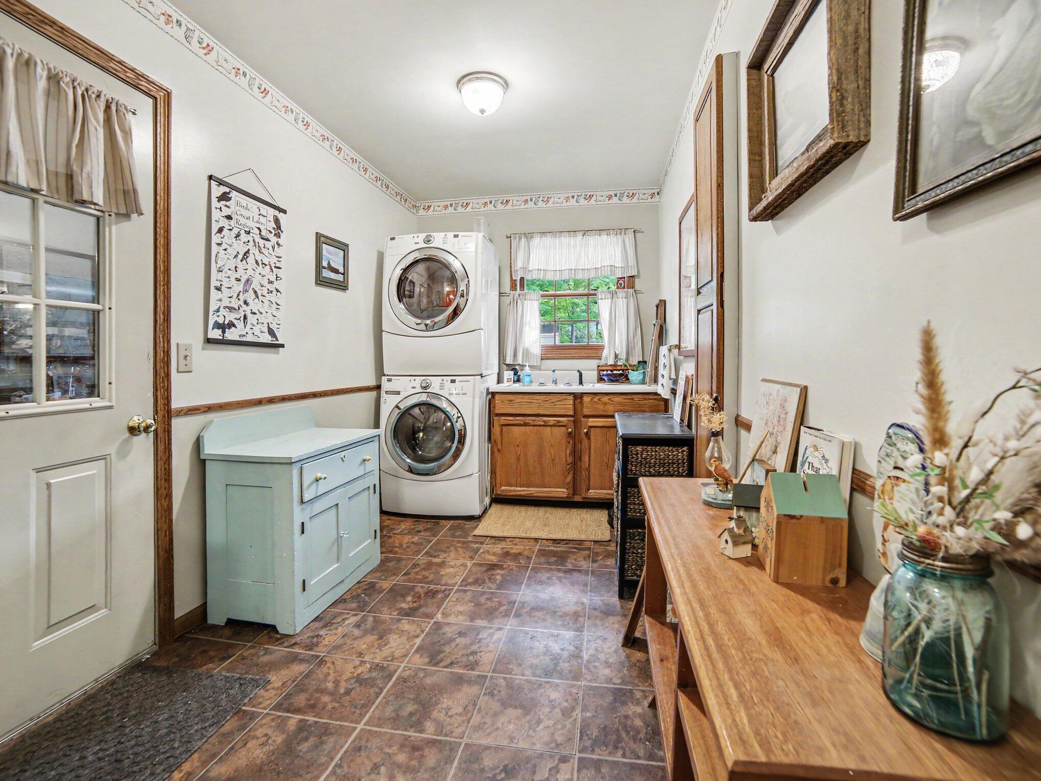 1579 N Marilyn Drive Ludington MI 49431