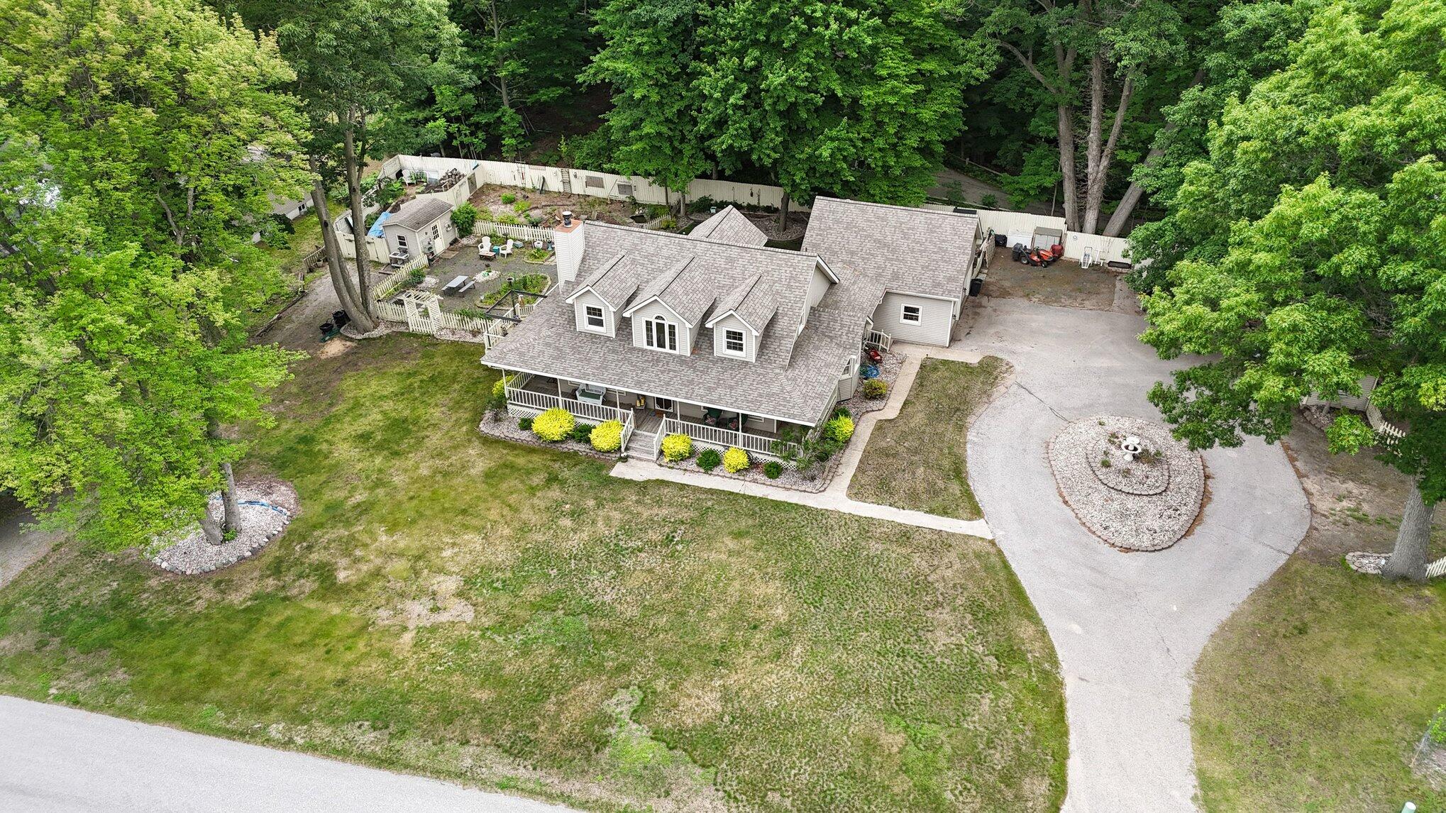 1579 N Marilyn Drive Ludington MI 49431