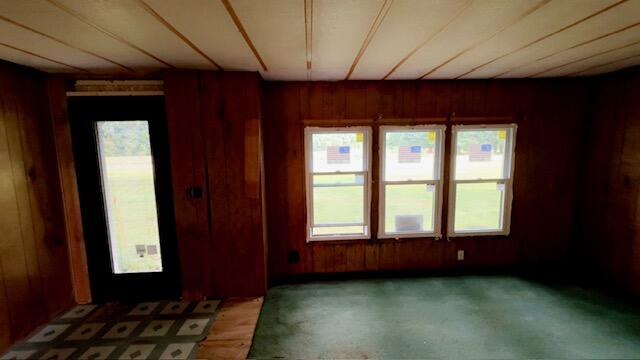 6633 W Forest Lawn Road Three Oaks MI 49128