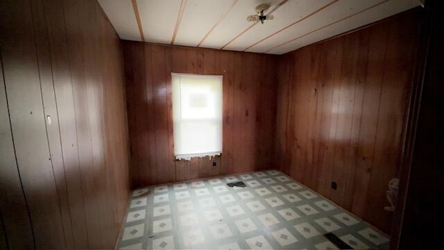 6633 W Forest Lawn Road Three Oaks MI 49128
