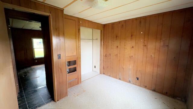 6633 W Forest Lawn Road Three Oaks MI 49128
